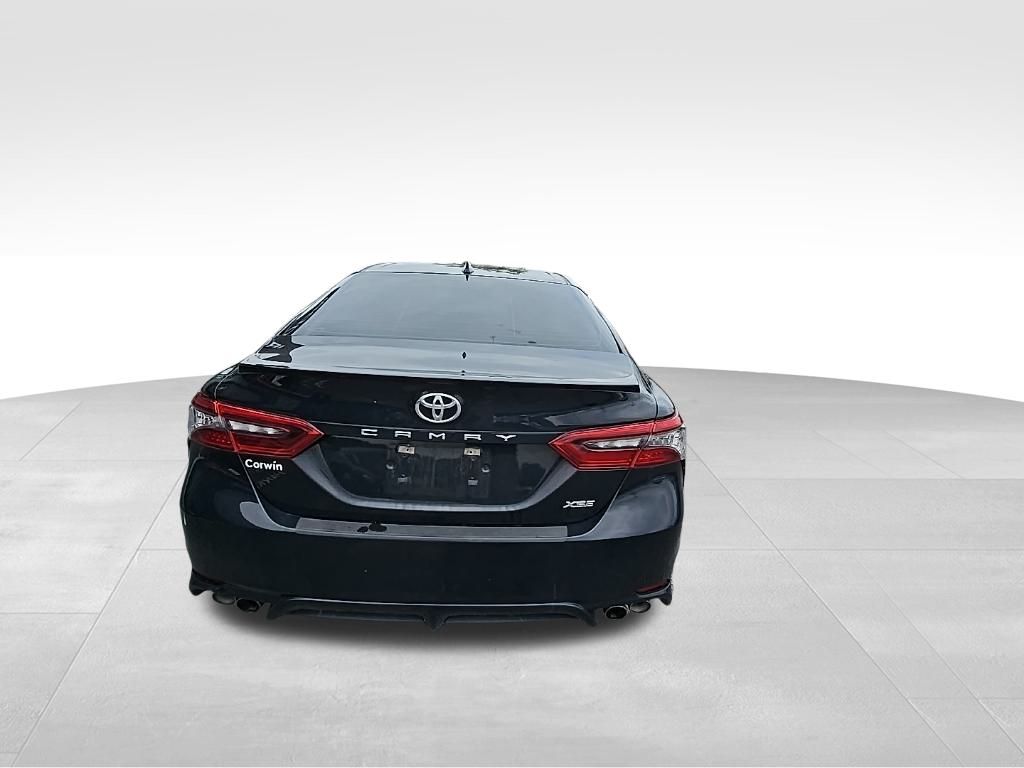 2022 Toyota Camry XSE photo 6