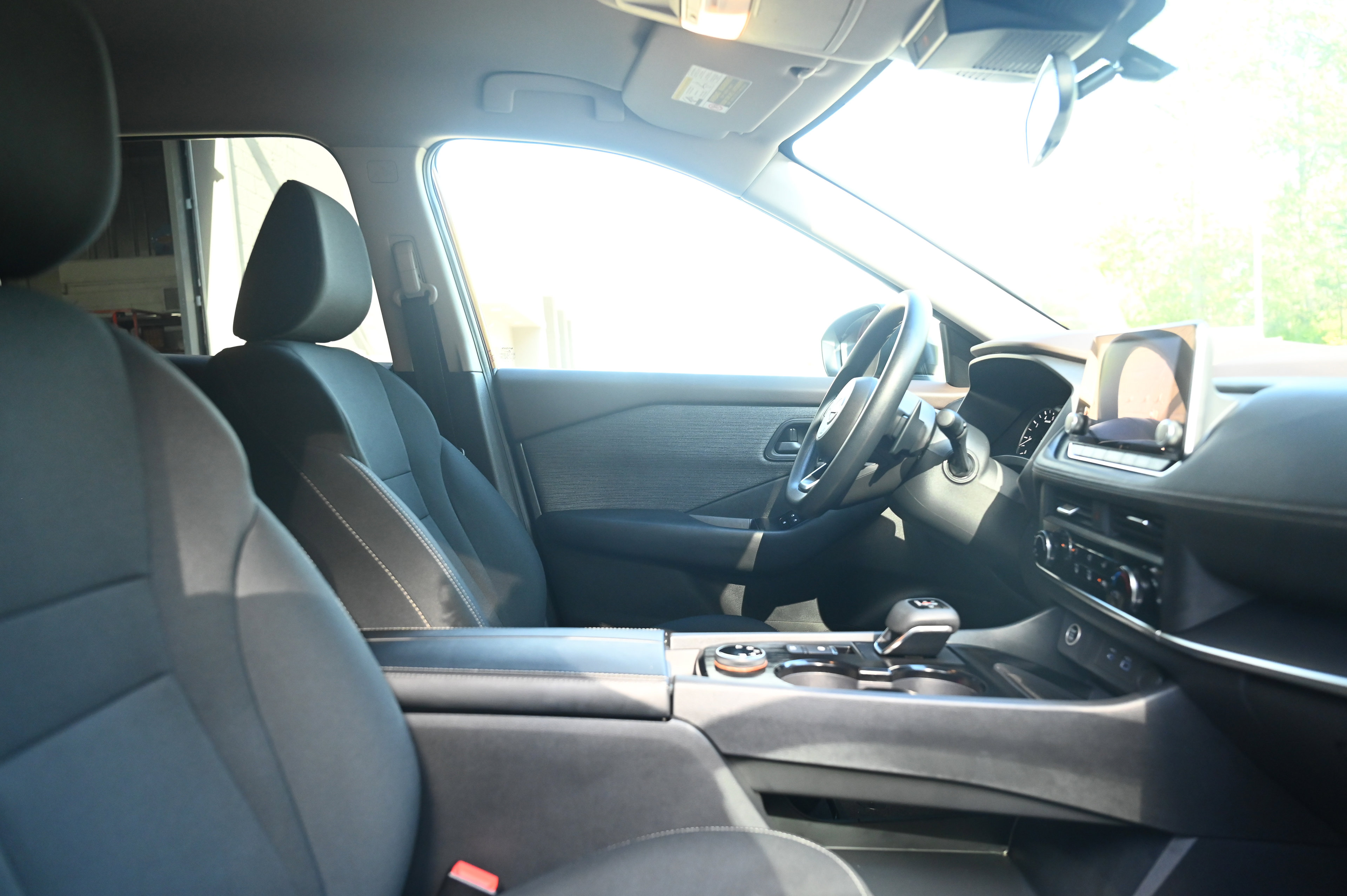 2023 Nissan Rogue S photo 24