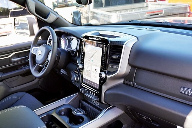 New 2026 Granite Crystal Metallic Clear-Coat Exterior Paint RAM Big Horn/Lone Star image 15