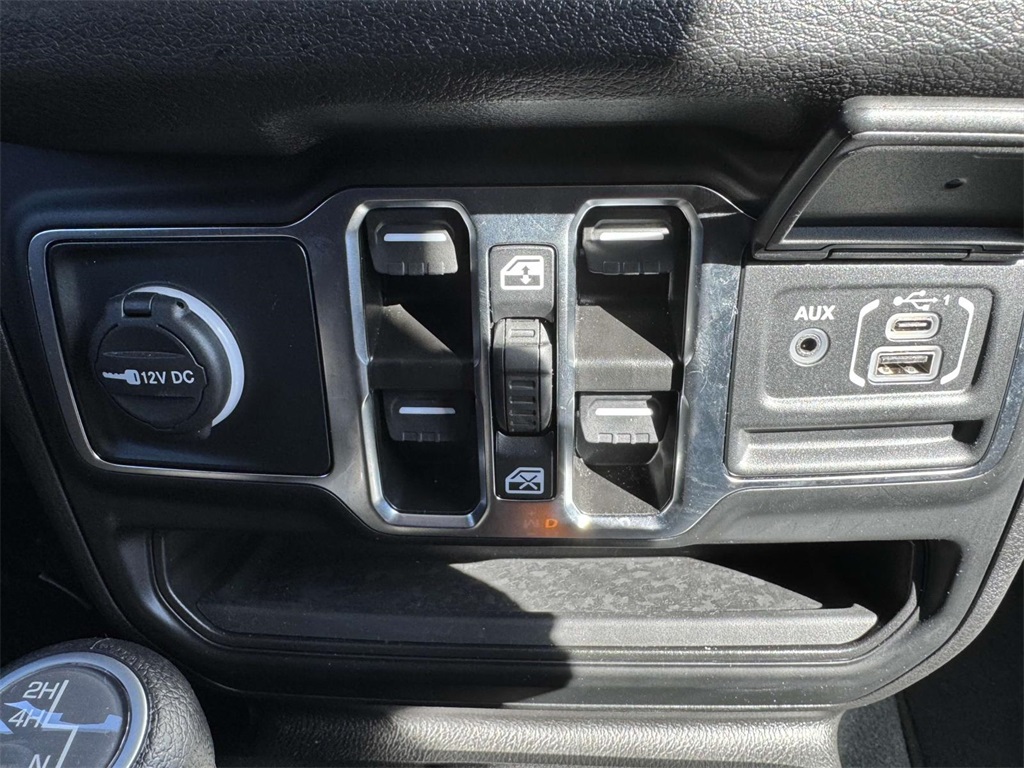 2024 Jeep Wrangler Sport S photo 6