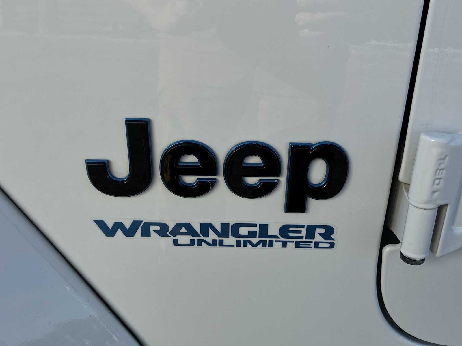 2021 Jeep Wrangler 4xe Unlimited Sahara High Altitude photo 30