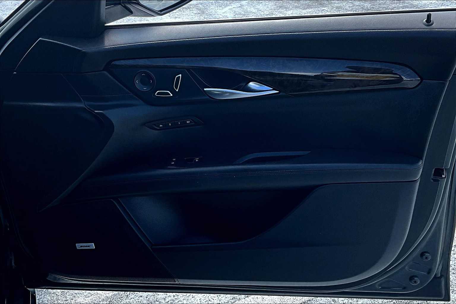 2017 Cadillac CT6 Luxury photo 19