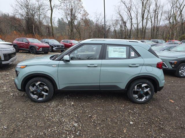 2026 Hyundai Venue SEL photo 2