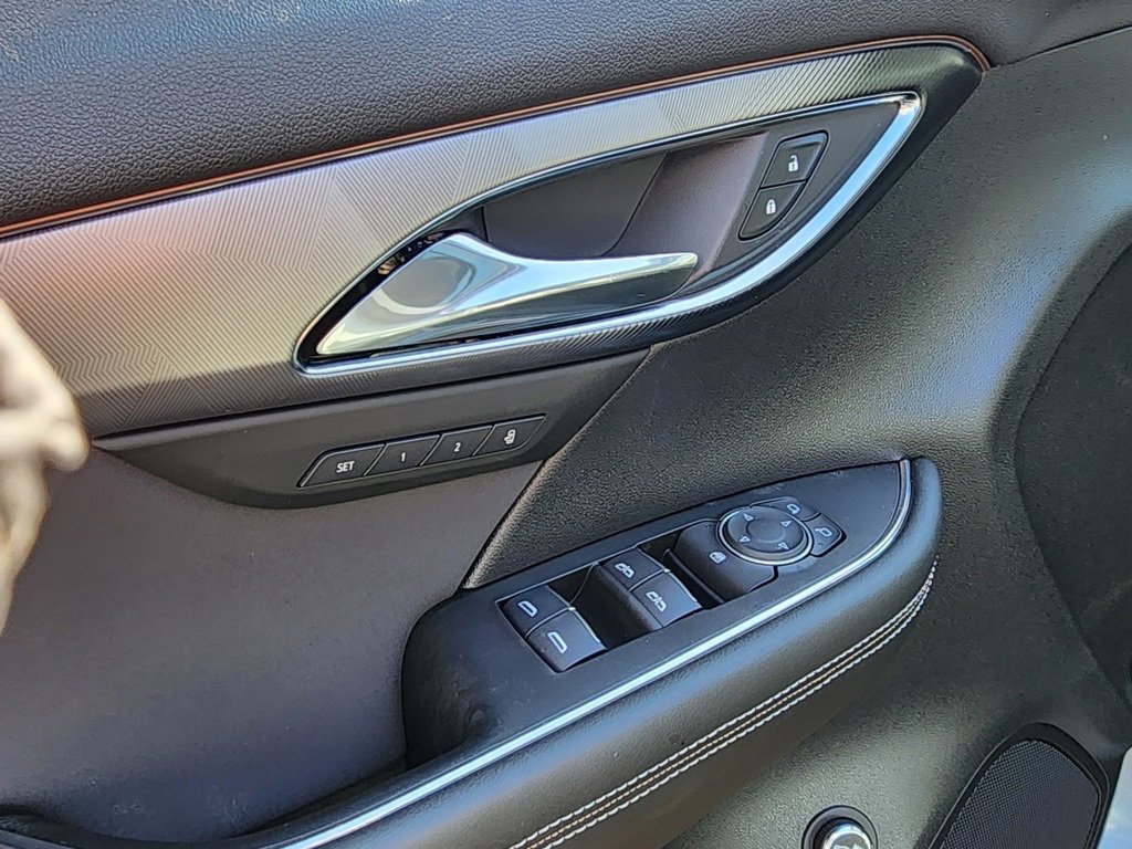 2025 Buick Envision Sport Touring photo 10