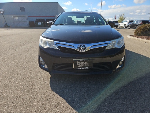 Used 2014 Toyota Camry XLE with VIN 4T4BF1FK2ER362368 for sale in Sheboygan, WI