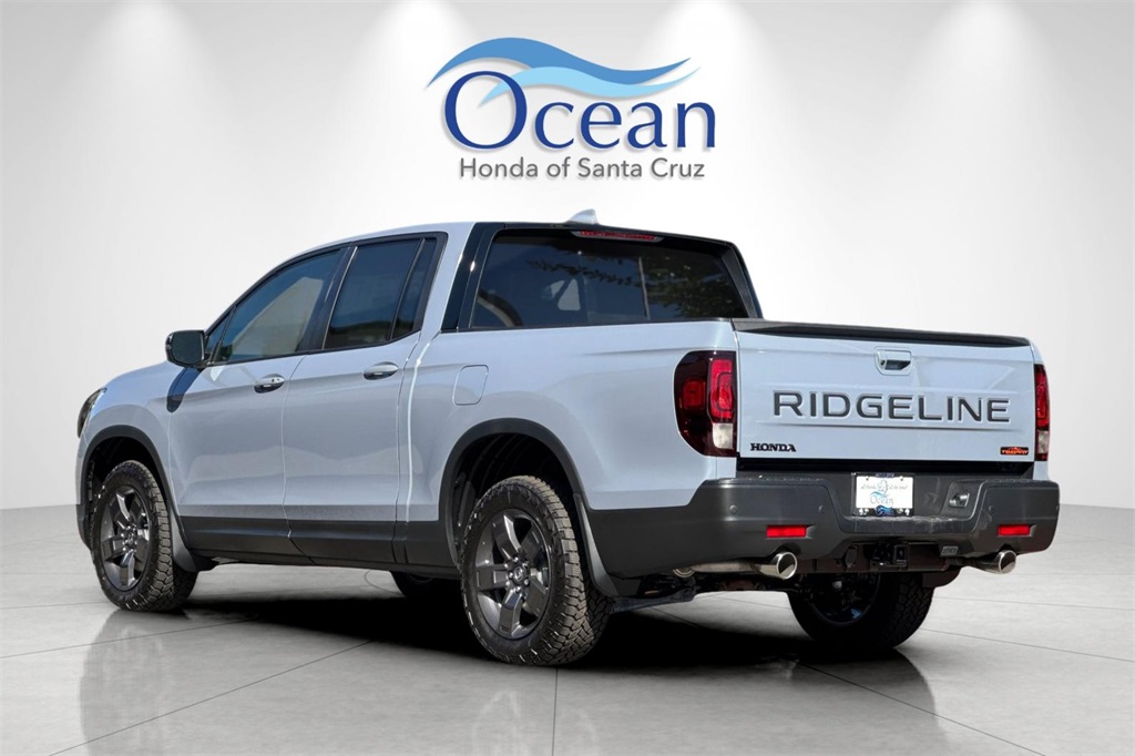 2026 Honda Ridgeline TrailSport photo 3