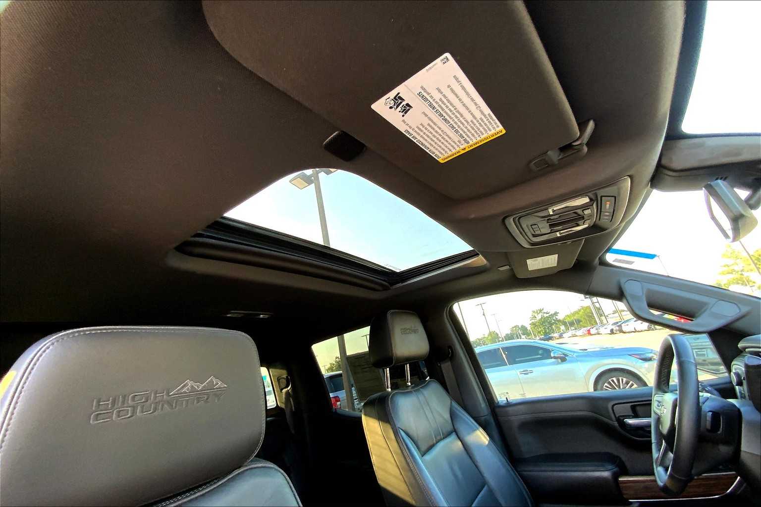 2019 Chevrolet Silverado 1500 High Country photo 12