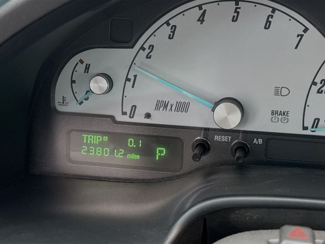 2002 Ford Thunderbird Base photo 12