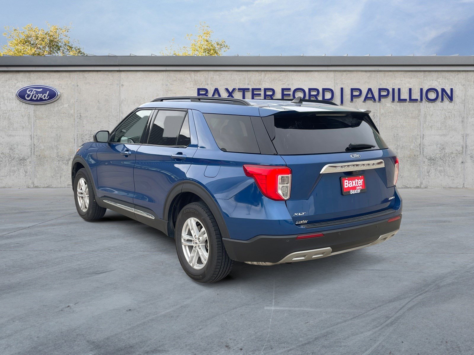 2023 Ford Explorer XLT photo 3