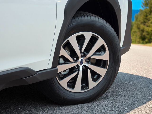 2025 Subaru Outback Premium photo 6