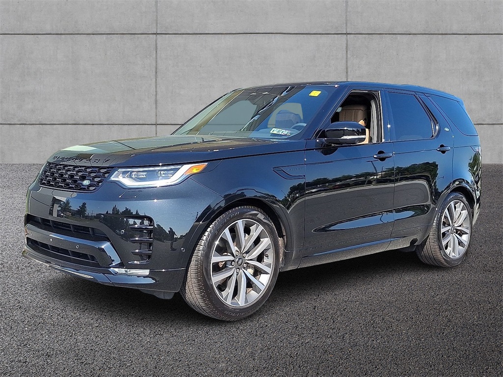 2025 Land Rover Discovery Dynamic SE's photo