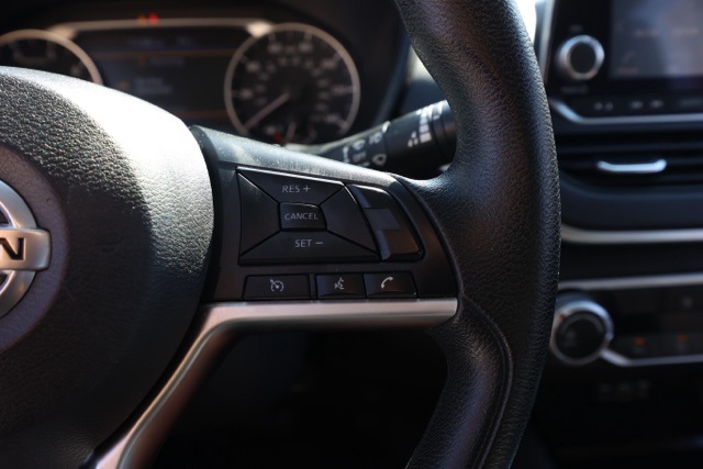 2021 Nissan Altima 2.5 SV photo 25