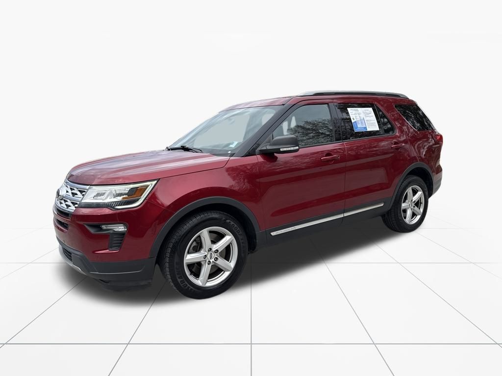 2019 Ford Explorer XLT photo 3
