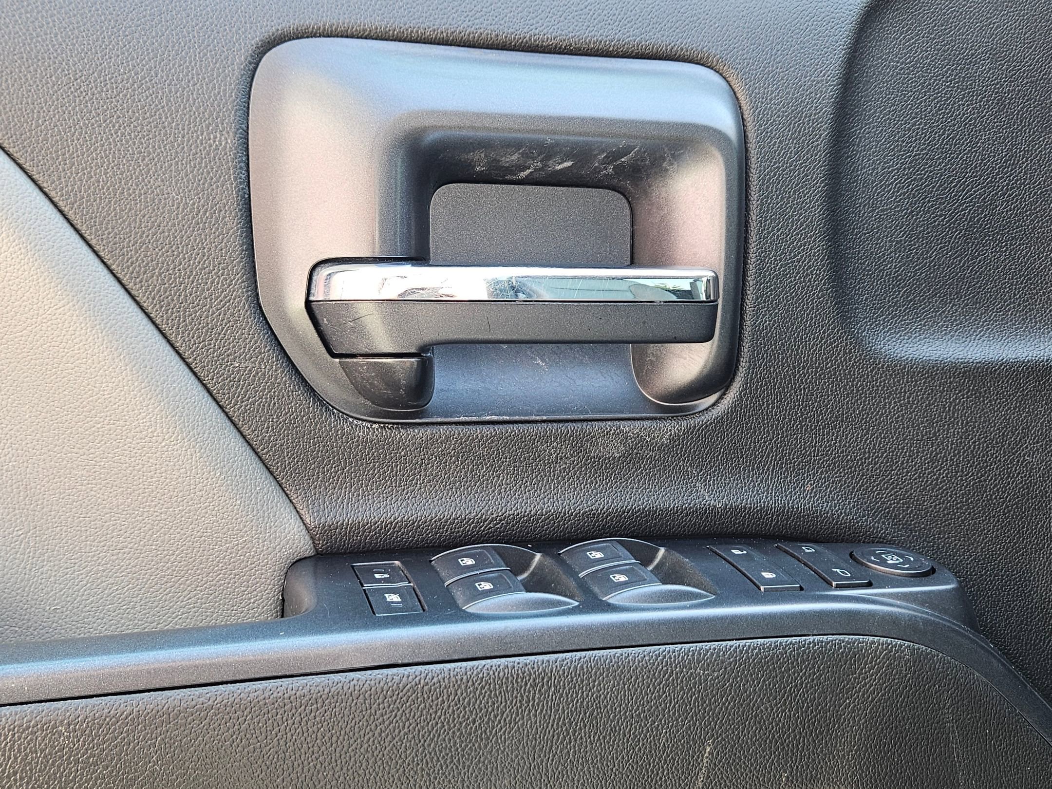 2019 Gmc Sierra HD Base photo 17