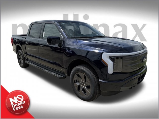 2025 Ford F-150 Lightning Lariat's photo