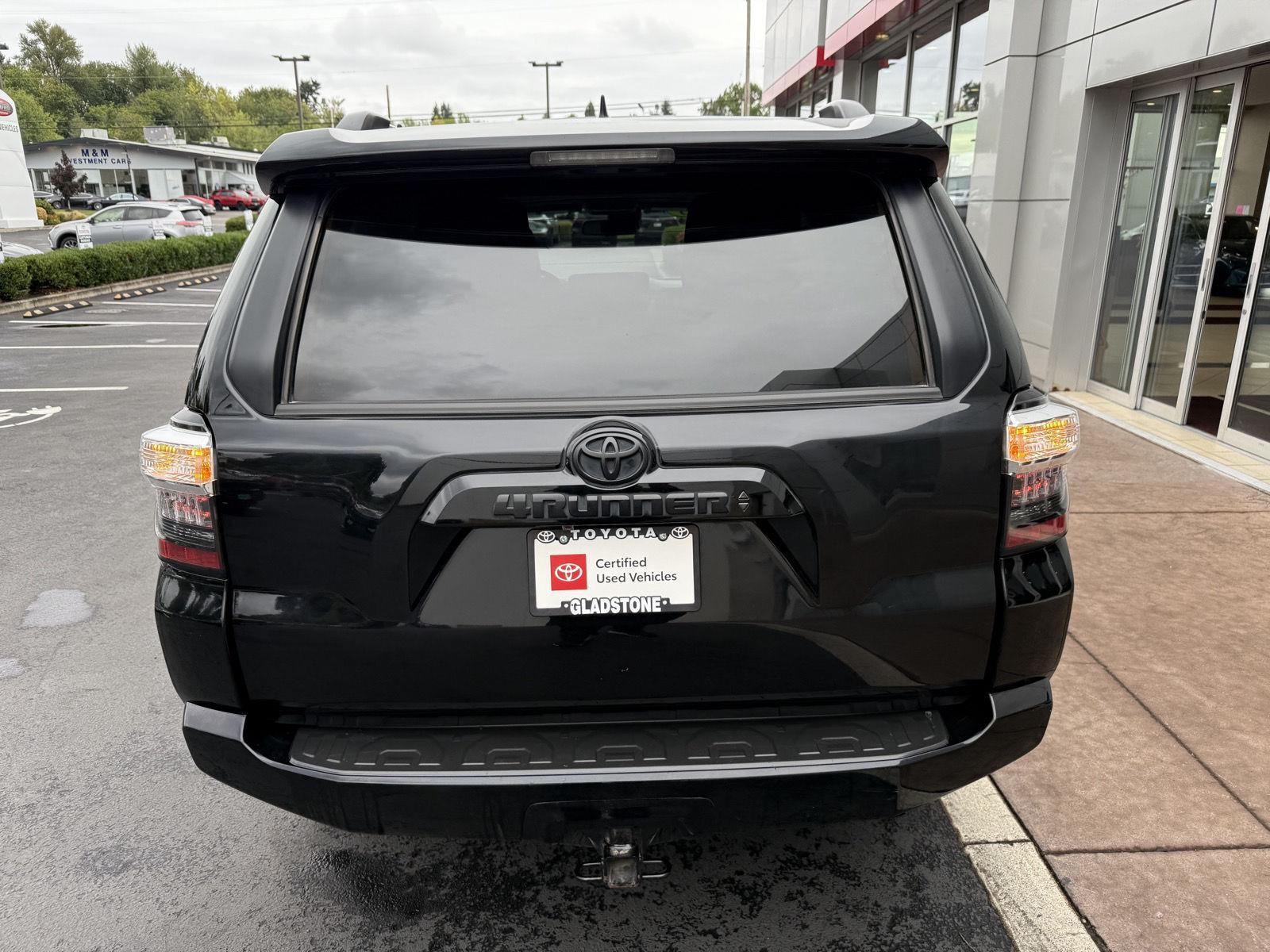 2023 Toyota 4Runner SR5 Premium photo 4