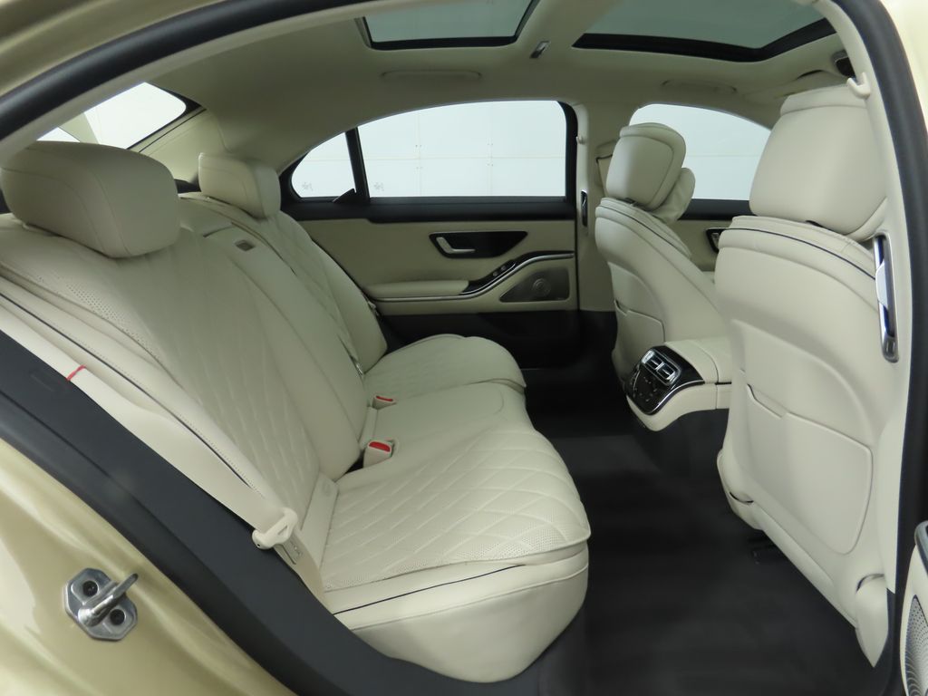 2026 Mercedes Benz S 580 4MATIC photo 21