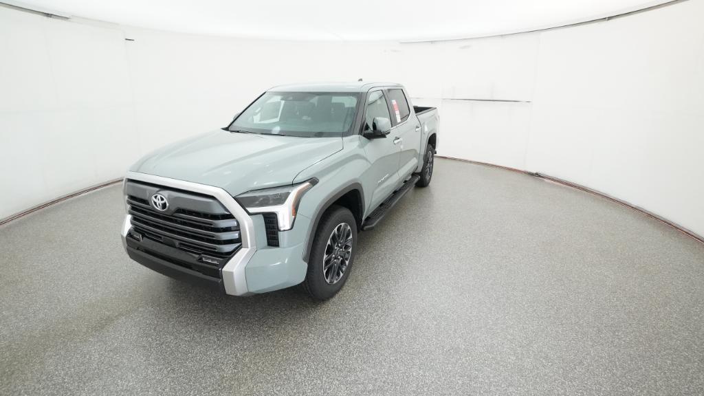 2025 Toyota Tundra Limited CrewMax photo 4