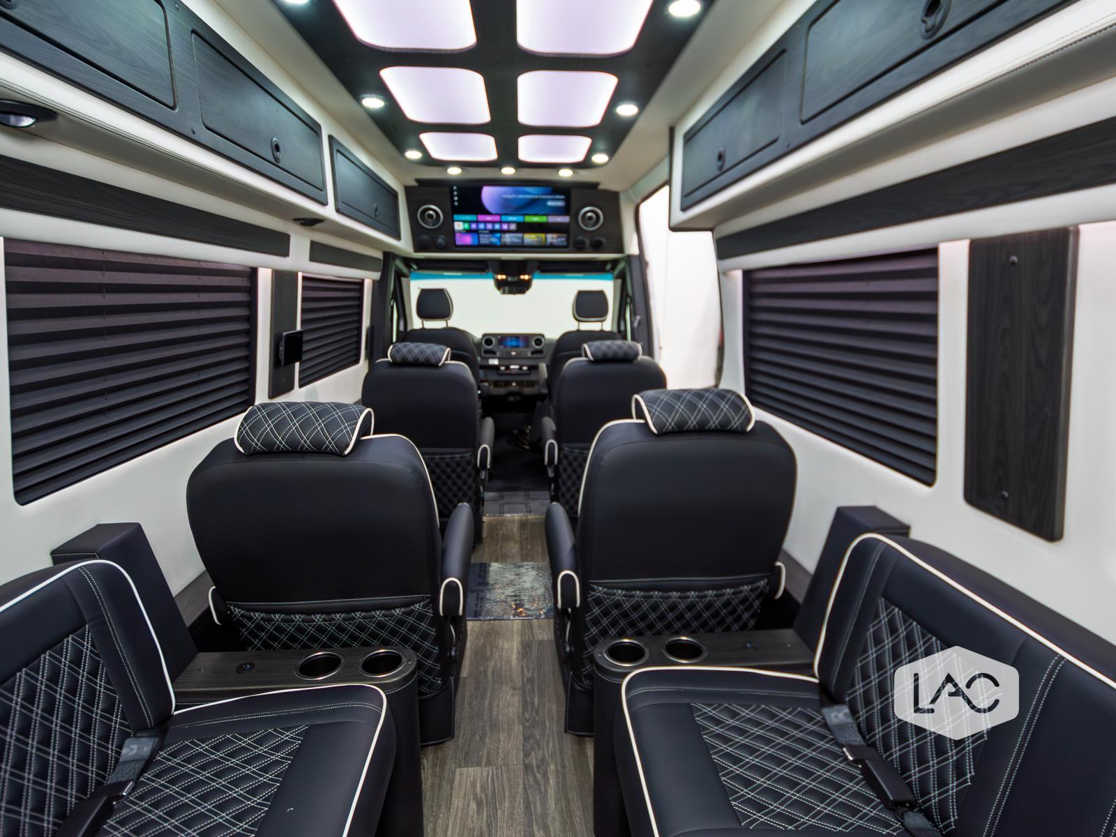2023 Mercedes Benz Sprinter 3500 photo 13