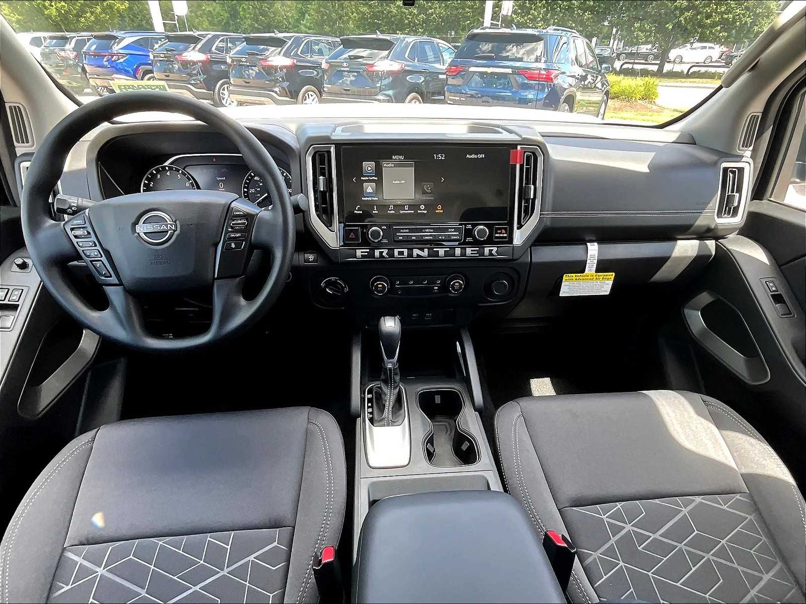 2025 Nissan Frontier SV photo 21