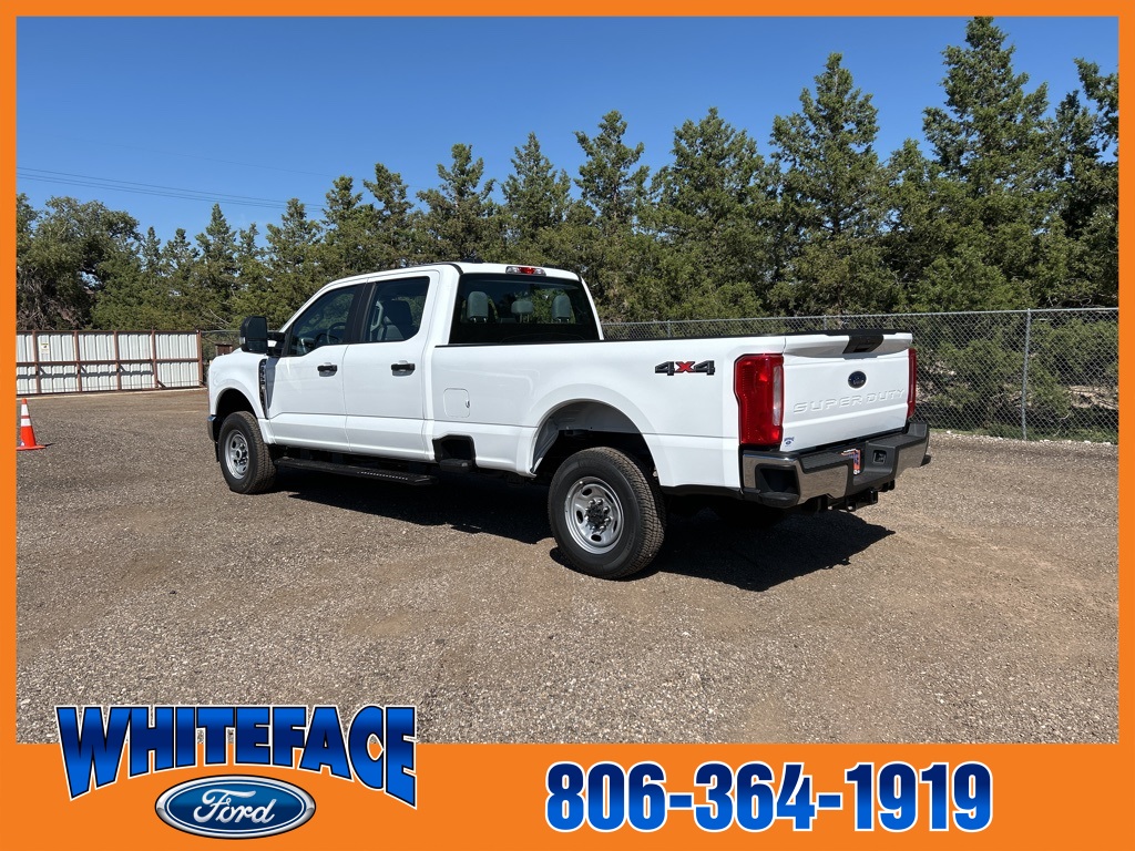 2026 Ford F-350 photo 3