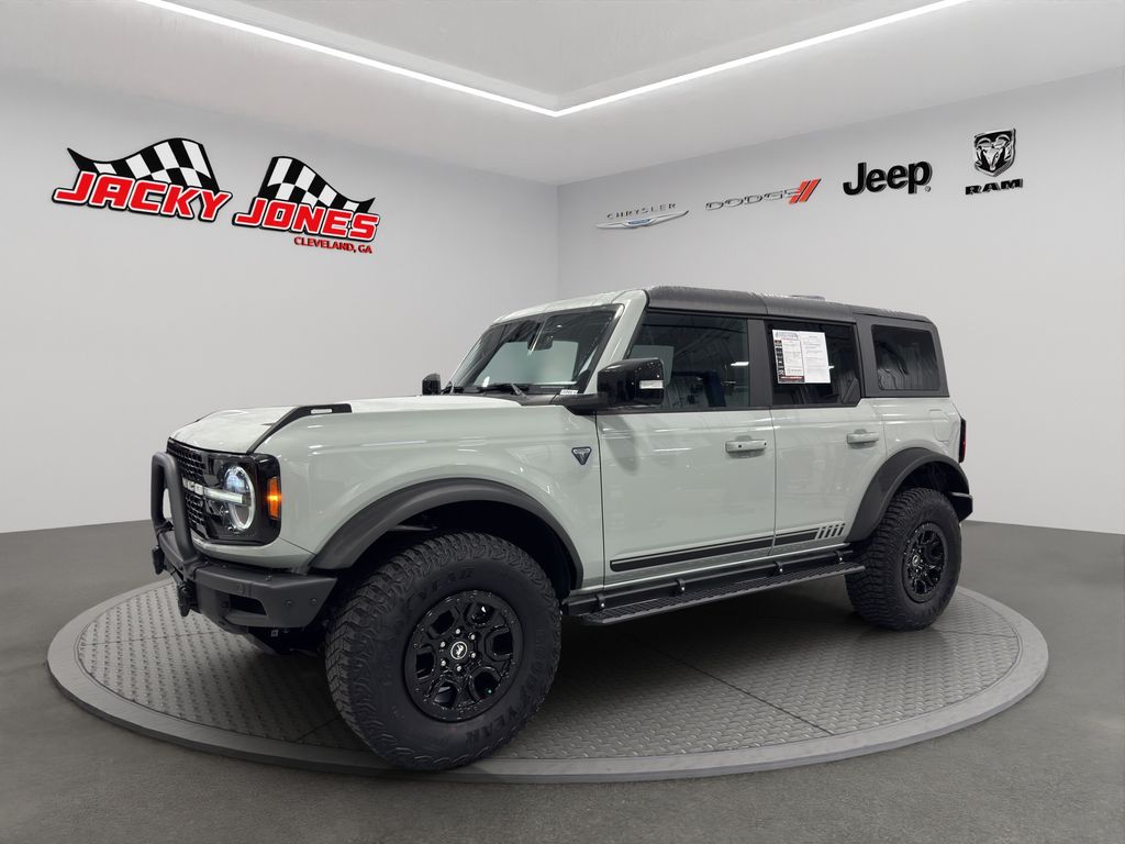 2021 Ford Bronco 4-Door First Edition's photo