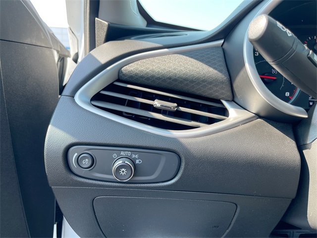 2024 CHEVROLET MALIBU - Image 17