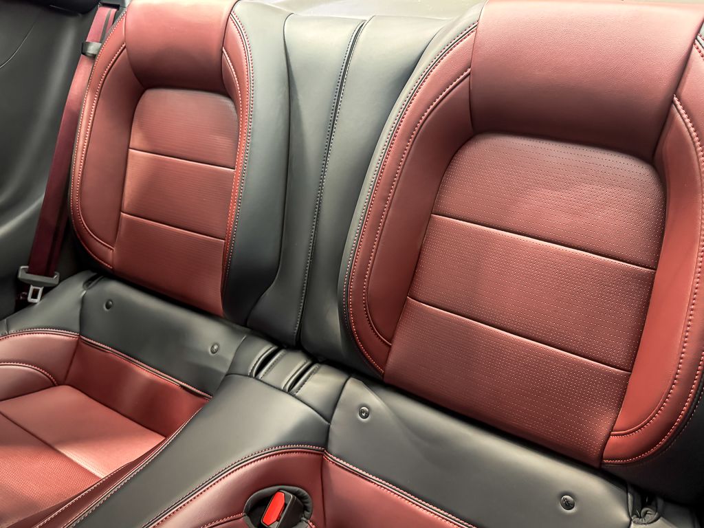 2025 FORD MUSTANG - Image 12