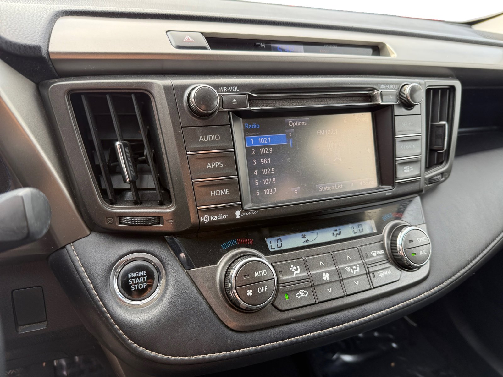 2015 Toyota RAV4 Limited photo 12