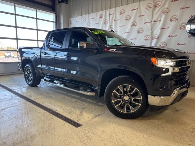 Certified 2024 Chevrolet Silverado 1500 LT with VIN 1GCUDDED1RZ146540 for sale in Kansas City