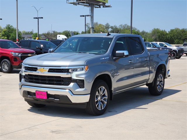 2026 Chevrolet Silverado 1500 LT photo 2