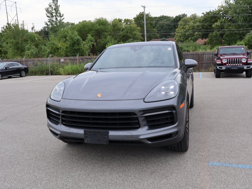 2020 Porsche Cayenne photo 2