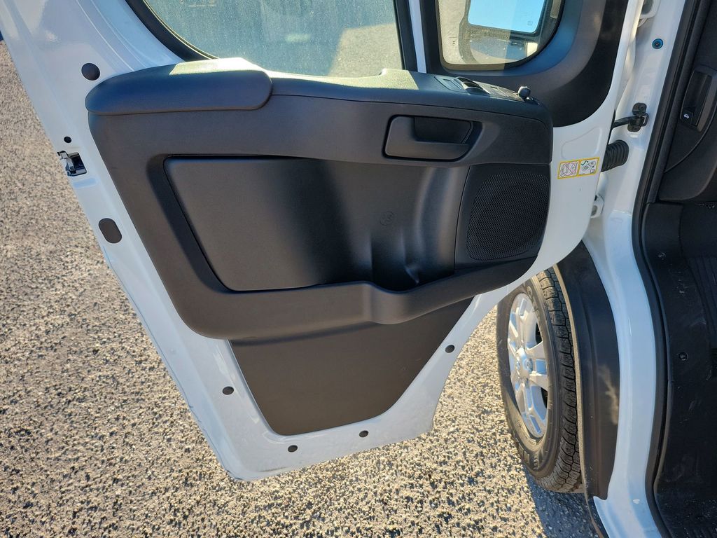 2025 Ram 2500 Base photo 33