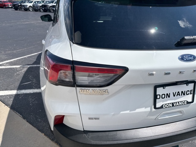 2022 Ford Escape SE photo 37