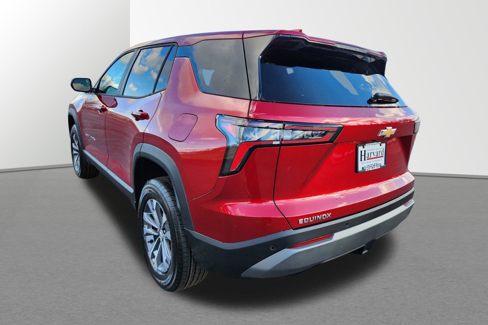 2025 Chevrolet Equinox LT photo 4