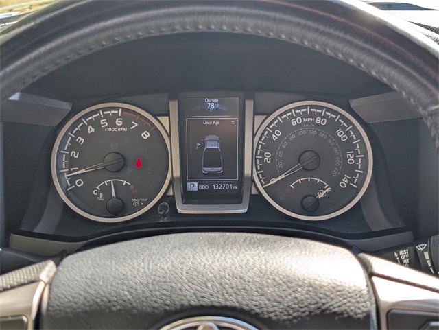 2017 Toyota Tacoma SR5 photo 13