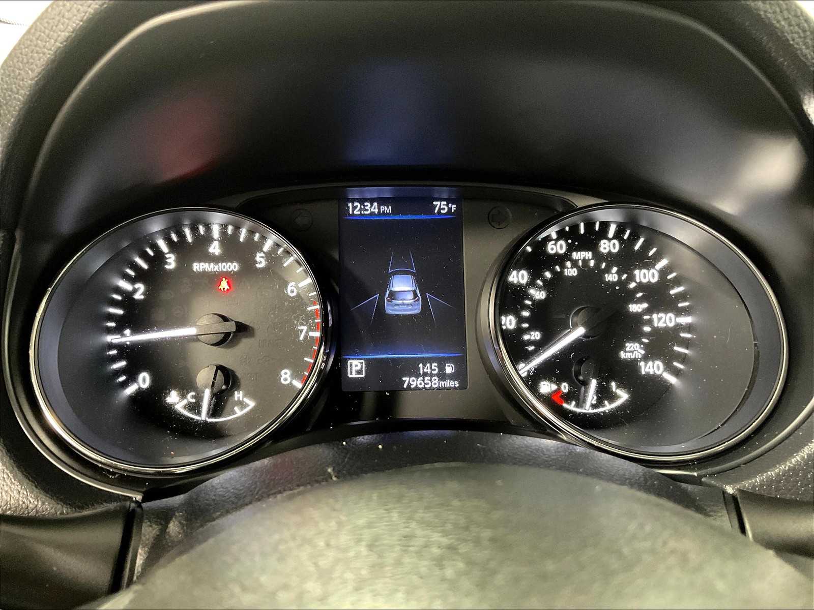 2019 Nissan Rogue SV photo 24