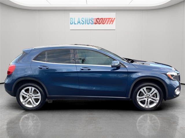 2019 Mercedes Benz GLA 250 4MATIC photo 2