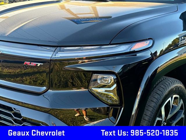 2024 Chevrolet Silverado EV RST photo 2
