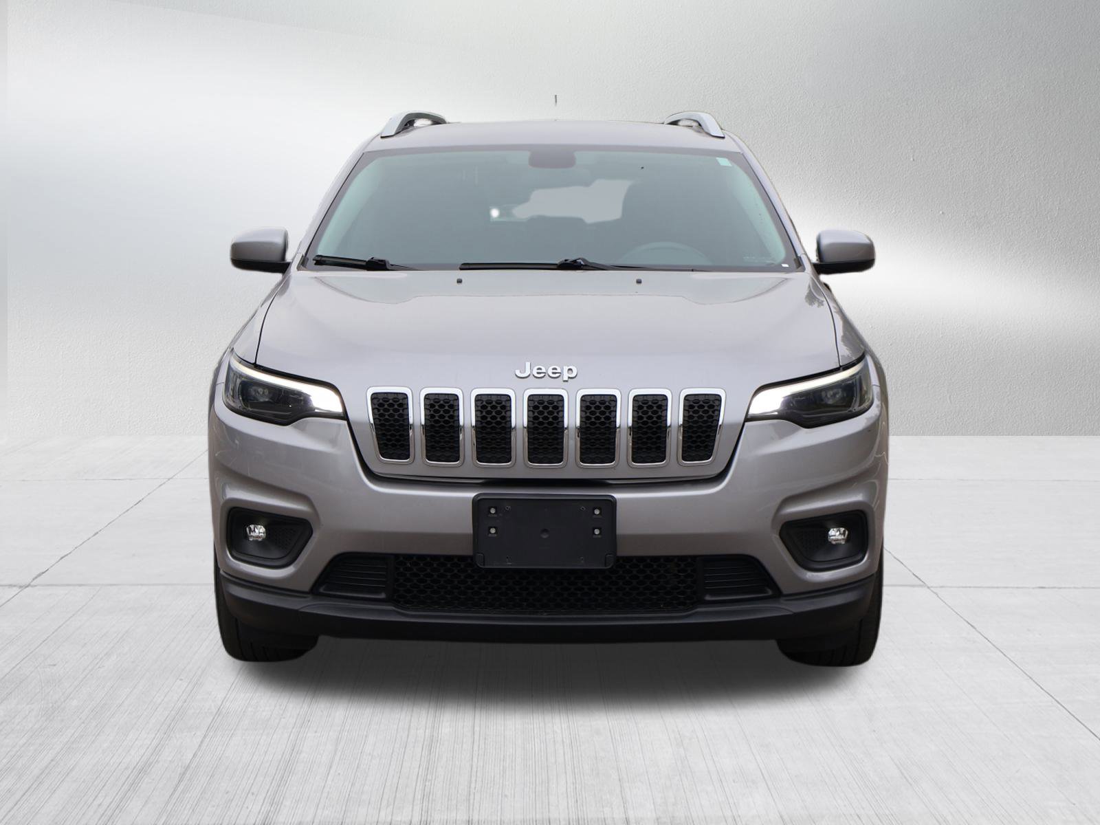 Used 2019 Jeep Cherokee Latitude with VIN 1C4PJLCB6KD406404 for sale in Kansas City