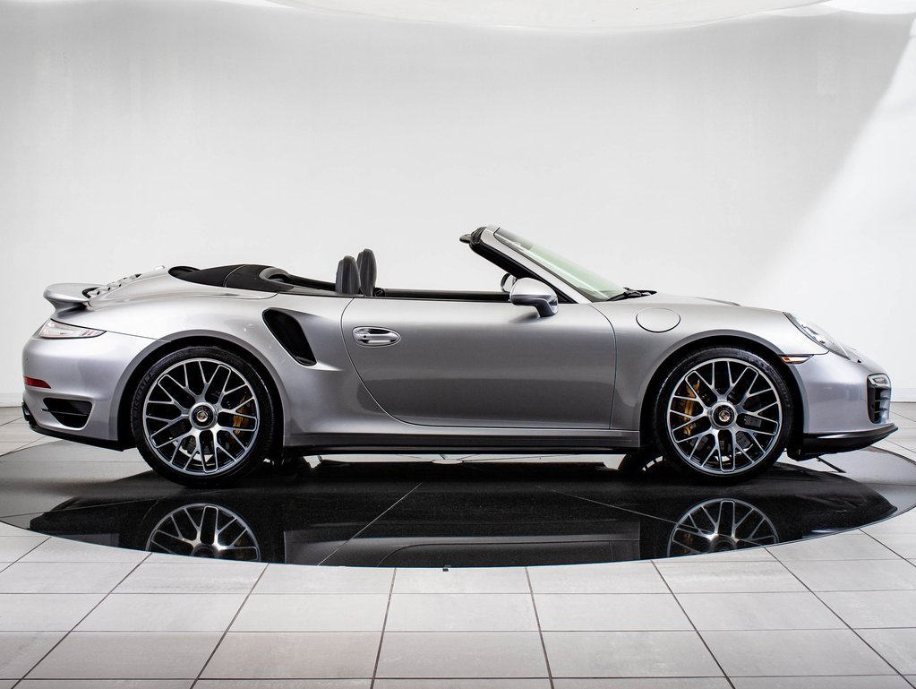 2016 Porsche 911 Turbo S photo 9