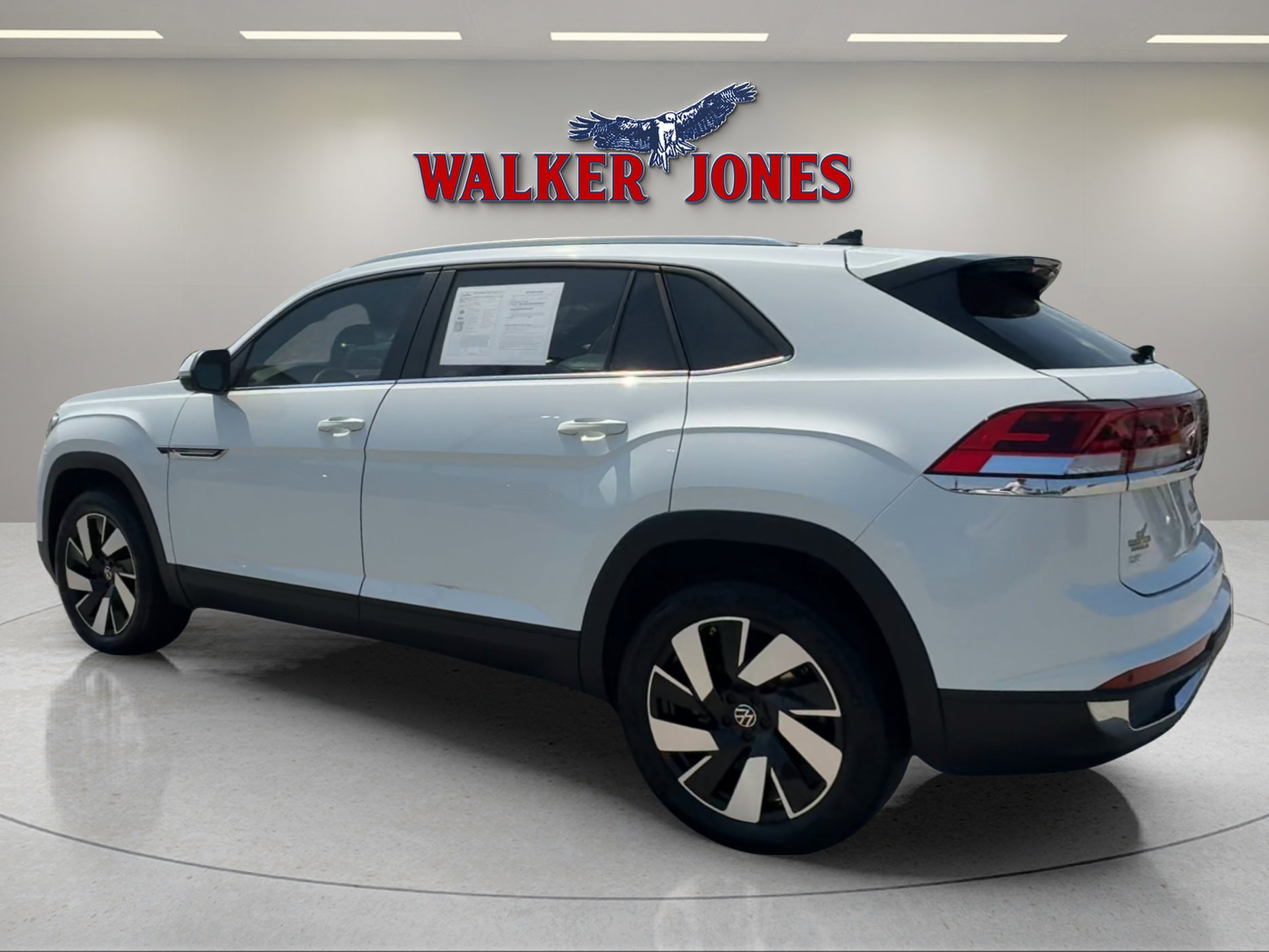 2024 Volkswagen Atlas Cross Sport SE Technology photo 5
