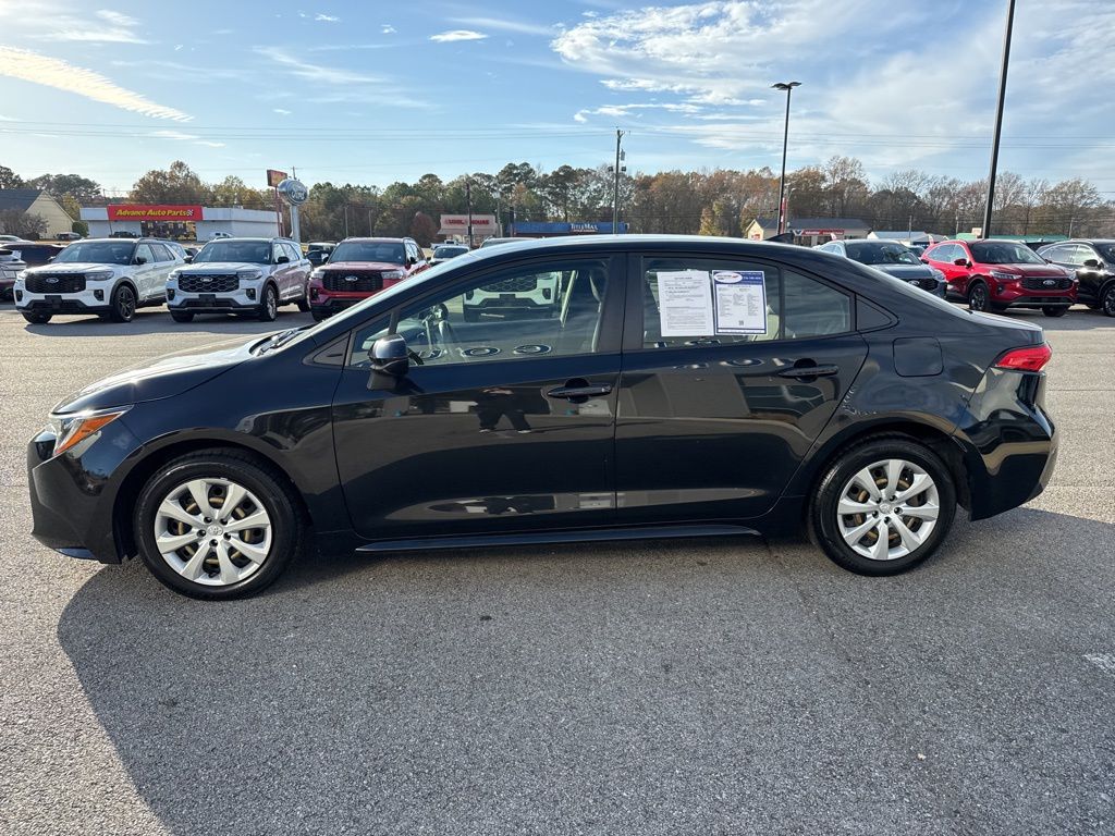 2020 Toyota Corolla LE photo 4