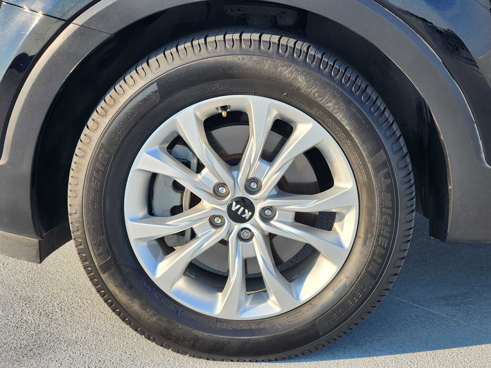 2021 Kia Telluride LX photo 9