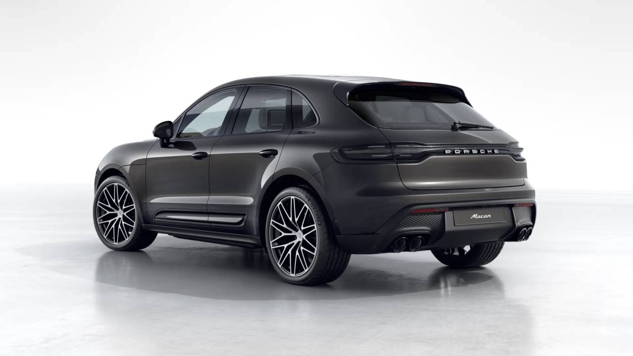 2026 Porsche Macan T photo 2