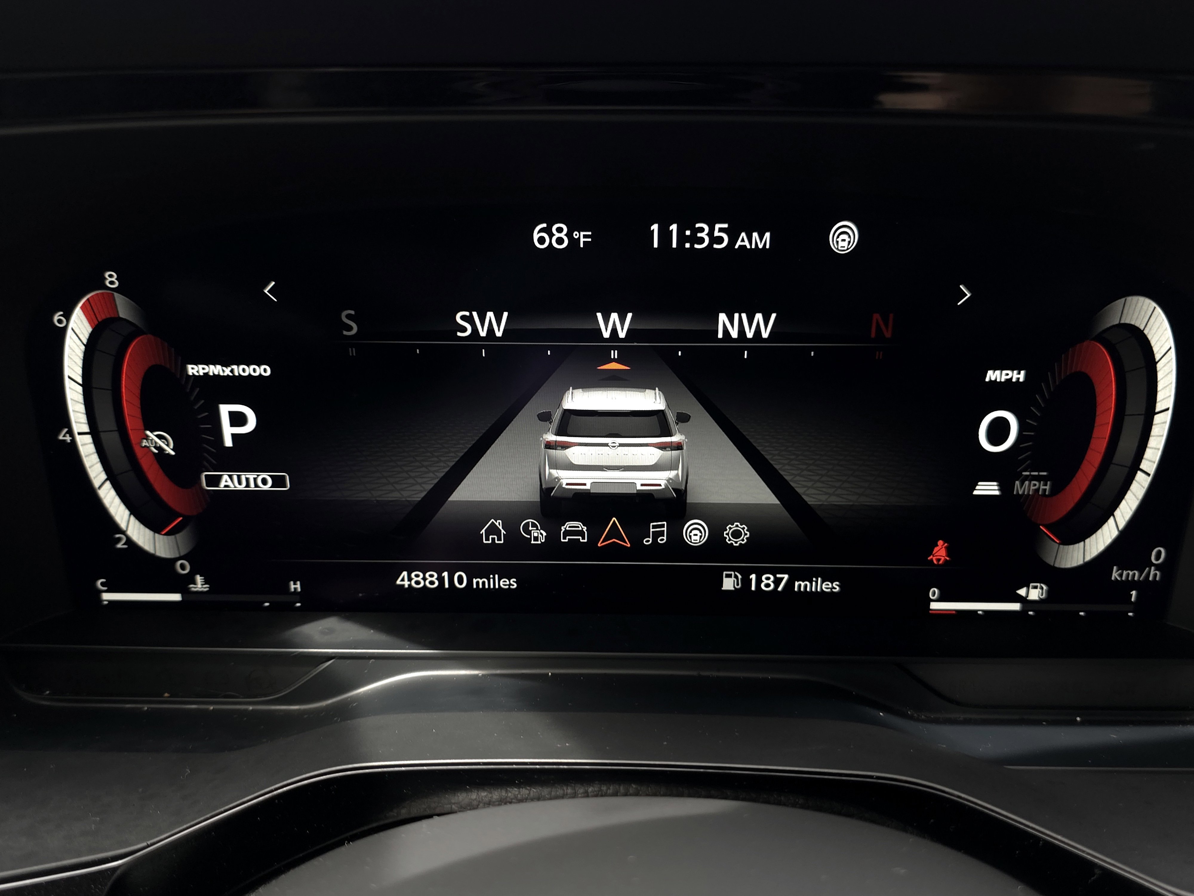 2023 Nissan Pathfinder Platinum photo 19