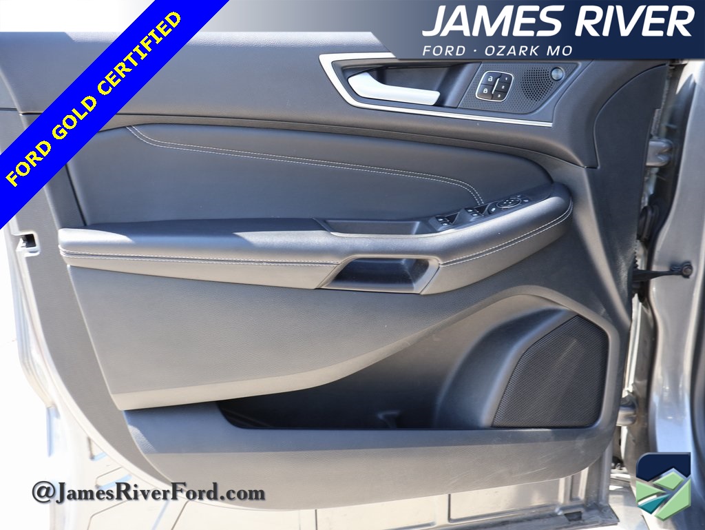 2024 Ford Edge Titanium photo 18