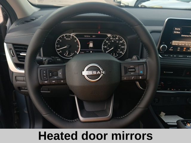 2026 Nissan Rogue SV photo 5