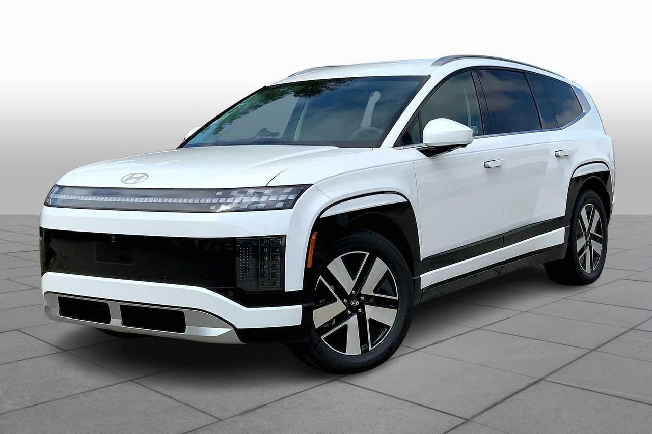 2026 Hyundai IONIQ 9 SEL's photo
