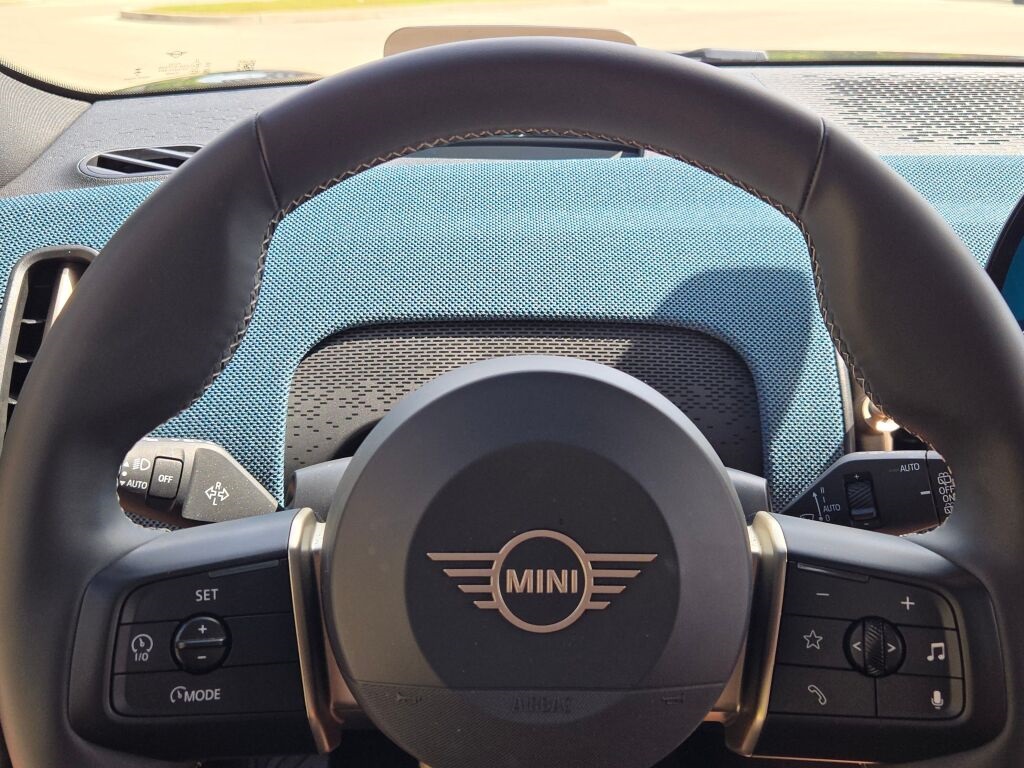 2025 Mini Countryman S ALL4 photo 35